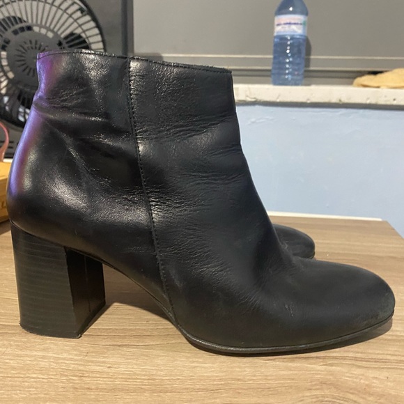 Steven Tyler Leather Boots. - Picture 2 of 4